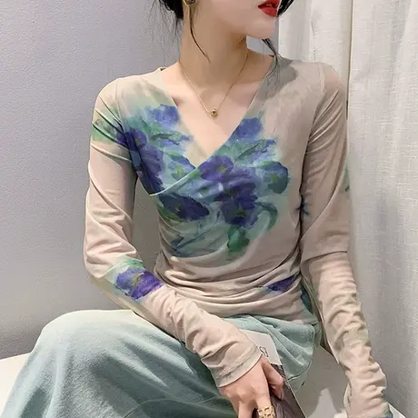 复古印花T恤女长袖2024秋季新款性感V领交叉上衣内搭网纱打底衫潮商品大图