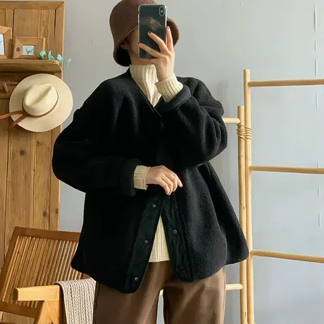 dza 复古纯色短款加厚羊羔绒外套女冬季保暖宽松V领加绒漂亮上衣图片