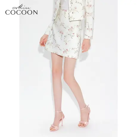 MISSCOCOON【繁花之境】24春新款浪漫度假立体绣花肌理感半身裙图片