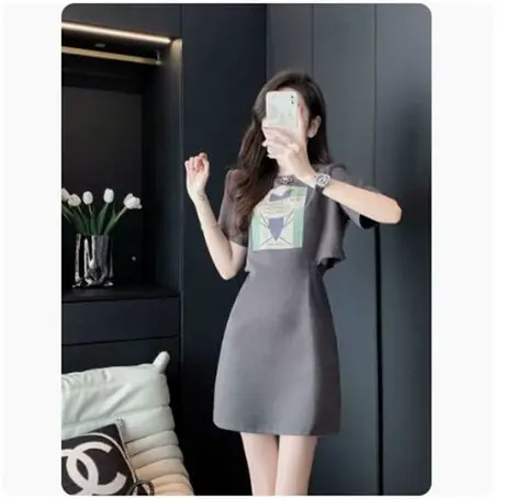 胖mm大码夏装新款时髦短袖中长款裙子女遮肚子小众连衣裙200斤潮商品大图