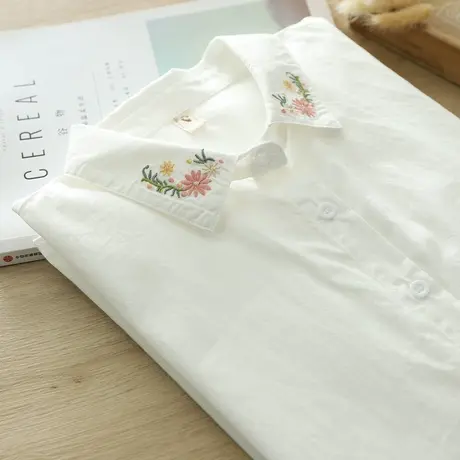 春装日系文艺清新刺绣花朵宽松全棉娃娃领白衬衫女长袖打底衫学生商品大图