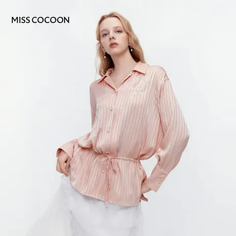 MISSCOCOON可可尼粉色长袖上衣女2025秋季新款缎面条纹衬衫外套商品大图
