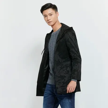 【清仓】柒牌男装风衣外套男时尚休闲迷彩连帽中长款冬季款风衣图片