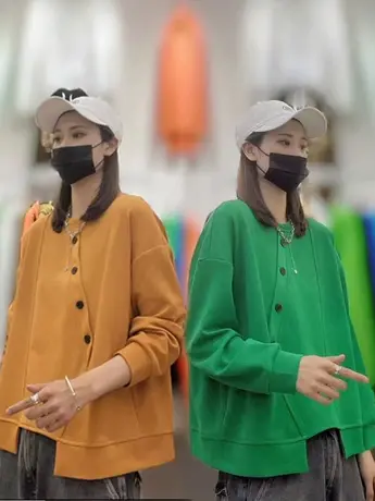 时尚不规则纽扣卫衣女2023春季新款女士宽松休闲纯色百搭圆领上衣商品大图