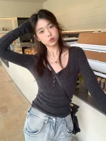 德绒美式秋季百搭灰色长袖T恤女修身内搭针织打底衫短款上衣isn图片