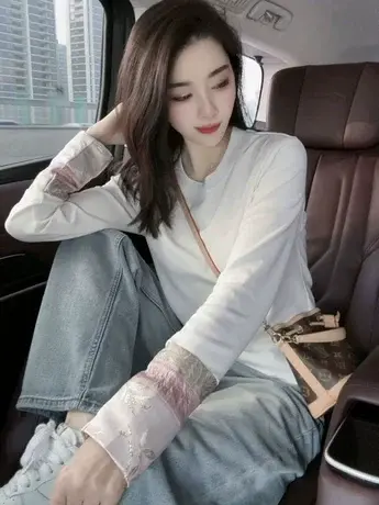 2024早春新中式袖子拼接国风长袖纯色T恤女设计感宽松内搭ins上衣商品大图