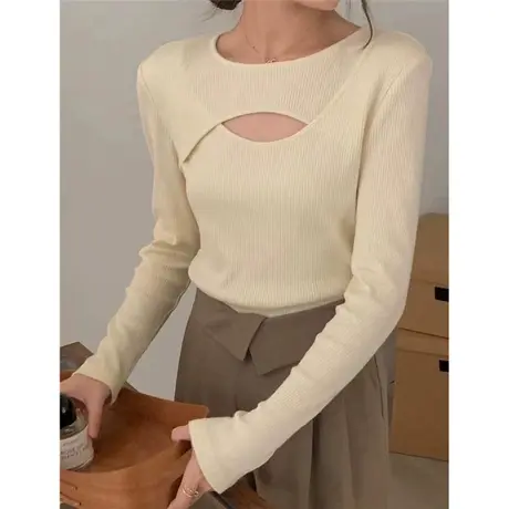 春秋新款设计感圆领镂空小心机针织打底衫长袖内搭洋气别致上衣女图片