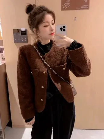 2023秋冬新款小香风短外套女时尚宽松长袖颗粒绒单排扣休闲上衣潮图片