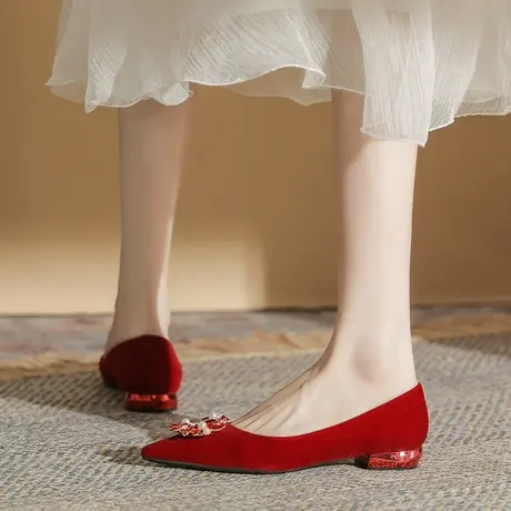 尖头红色婚鞋女2024年春夏季新款气质不累脚平底新娘婚纱秀和单鞋商品大图