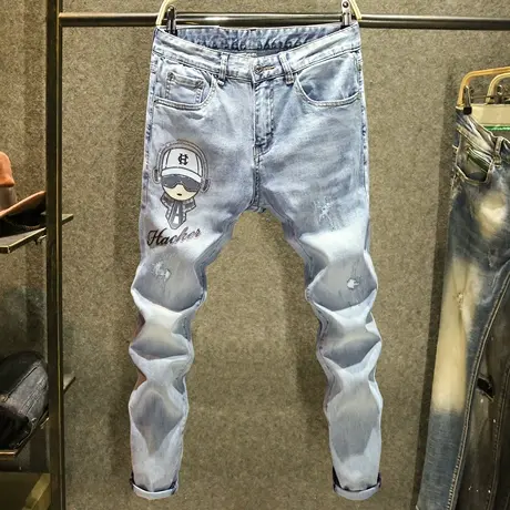 浅蓝色破洞牛仔裤男款时尚修身小脚裤高端个性潮男图案烫钻长裤子商品大图