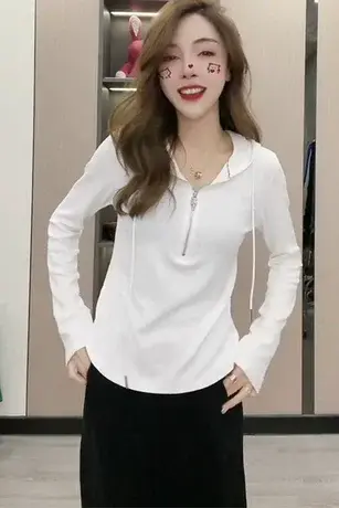 长袖连帽t恤打底衫女2023春装不规则设计感高腰洋气短款上衣卫衣商品大图