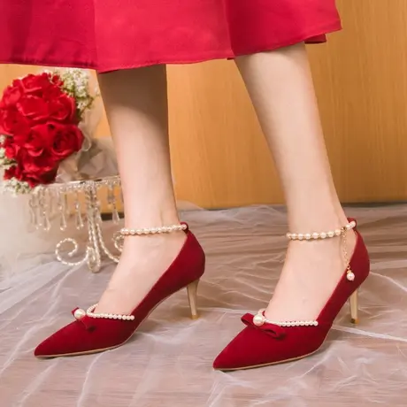 珍珠婚鞋女2023年春季新款百搭时尚细跟尖头单鞋高跟红色伴娘鞋子图片