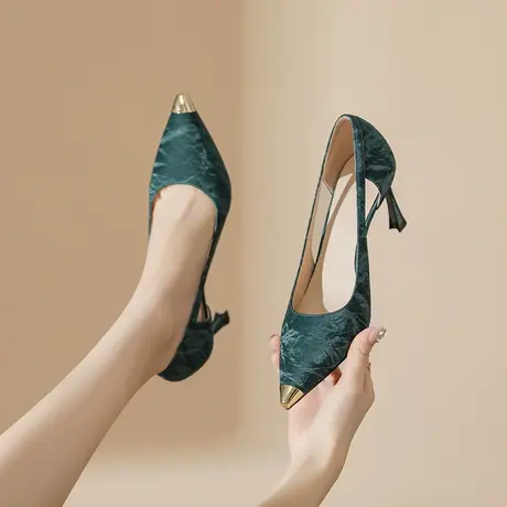 包头凉鞋2023年夏季新款凉鞋尖头侧空撞色金属细跟法式性感高跟鞋图片