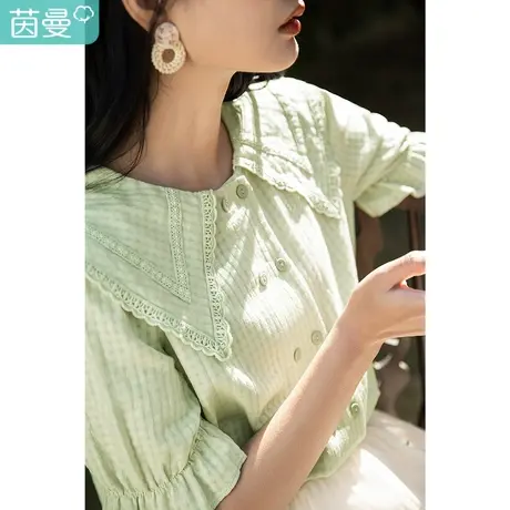 茵曼2022夏装新款编织镂空大翻领花边袖双排纽扣开襟格纹衬衣文艺图片