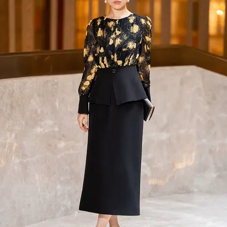 首尚格释黑色印花套装女春2025新款气质优雅长袖修身半身裙两件套图片