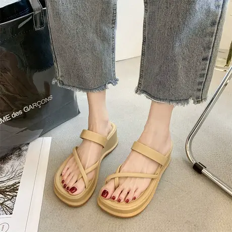 厚底凉拖鞋外穿女夏2024新款百搭网红仙女风松糕夹脚一字沙滩拖鞋图片