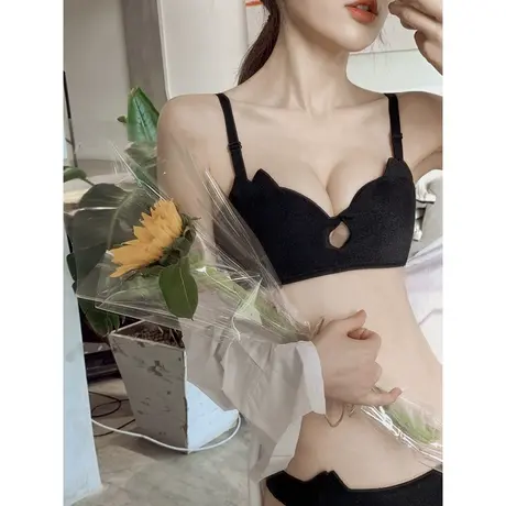 无肩带防滑内衣女小胸聚拢无钢圈透气上托舒适防下垂薄款文胸套装商品大图