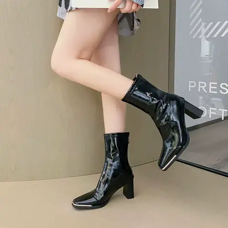 高跟短靴女粗跟2023新款休闲百搭漆皮方头黑色瘦瘦靴春秋季中筒靴图片