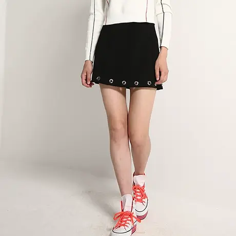 季候风新款特色个性通勤百搭修身简约A字裙纯色短裙女8035QH839图片