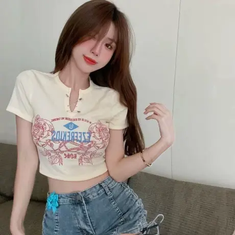 复古辣妹设计感扣针V领修身短袖上衣女大码胖mm微胖美式短款t恤夏商品大图