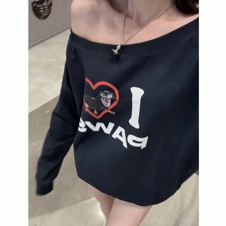美式复古腊肠狗斜肩辣妹长袖卫衣女2025秋季新款设计感一字肩上衣商品大图