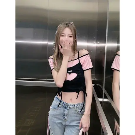 纯欲风甜辣小众设计感ins潮牌吊带正肩t恤女夏季高腰显瘦短款上衣商品大图