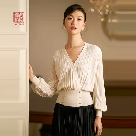 EP雅莹高端系列 优雅V领高收腰短款针织套头衫 商场同款9501A图片