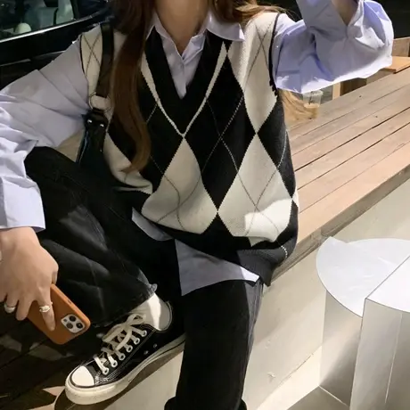 V领针织衫毛衣女复古日系春秋宽松外穿设计感小众心机慵懒风上衣商品大图