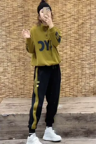 ins新款休闲运动套装女秋冬港风复古chic加绒加厚卫衣卫裤两件套商品大图