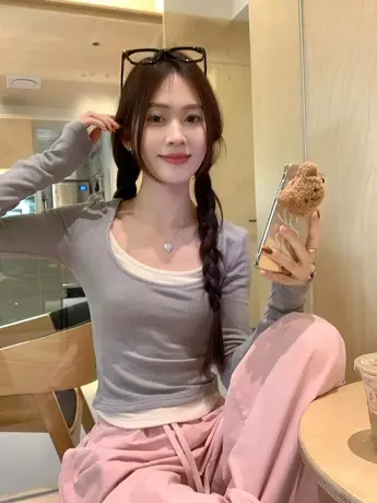 粉色假两件长袖德绒T恤女装2024秋冬新款修身短款内搭打底衫上衣图片