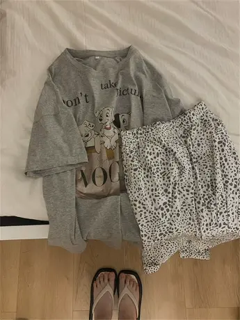 日系复古印花小狗纯棉短袖t恤女夏季宽松chic港风半袖体恤上衣服图片