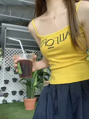 甜辣妹美式吊带背心女夏季纯欲黄色无袖性感欧美显瘦内搭上衣外穿商品大图