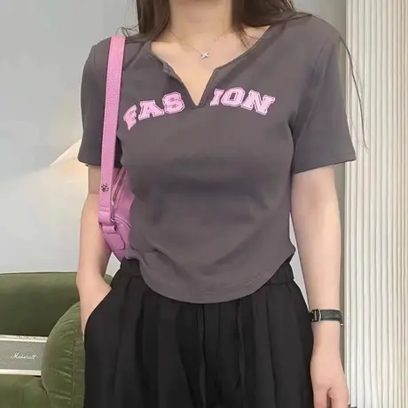 大码正肩短袖t恤女装胖mm夏季新款小众V领撞色显瘦短款上衣200斤商品大图