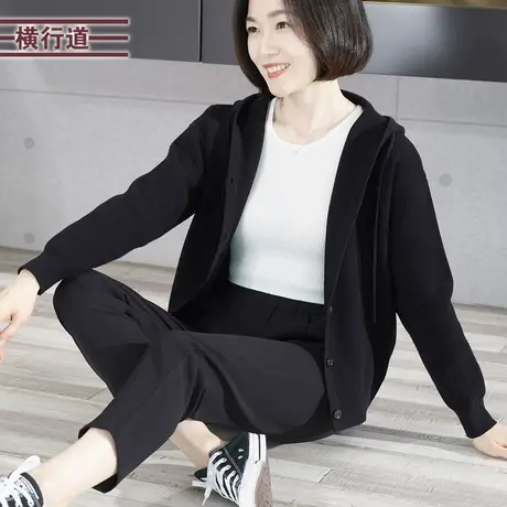 2024新款春季纯色大码连帽开衫宽松排扣妈妈长袖针织衫毛衣女外套商品大图
