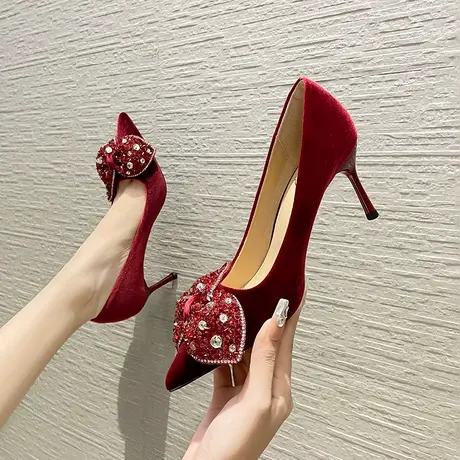 红色婚鞋新娘鞋秀禾服主婚纱2024年新款尖头细跟蝴蝶结水钻高跟鞋图片