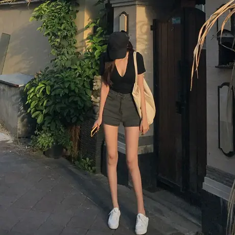 超高腰烟灰色牛仔短裤女2021新款外穿黑色显瘦弹力性感紧身热裤夏图片
