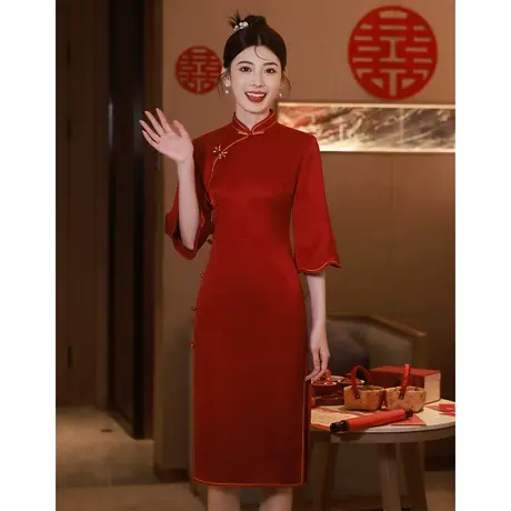 酒红色旗袍新娘敬酒服2023新款中式高级感蕾丝订婚回门连衣裙秋季商品大图