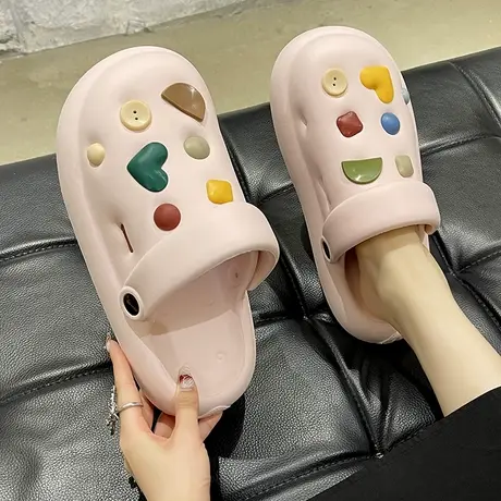 包头洞洞鞋女时尚纽扣厚底踩屎感防滑凉鞋夏季网红外穿沙滩凉拖鞋商品大图