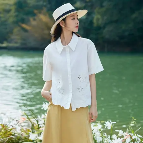 茵曼设计感镂空绣花翻领衬衣2023夏女装新款宽松A版微短显瘦上衣图片