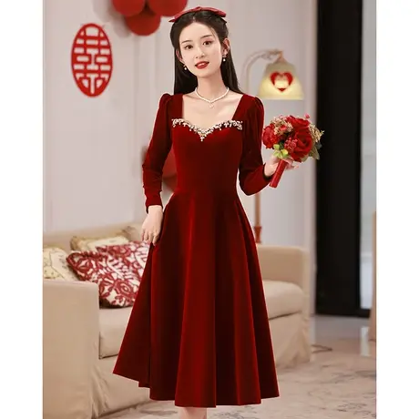 冬季敬酒服大气高端新娘礼服女丝绒加厚酒红色订婚连衣裙平时可穿图片