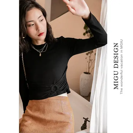 弥古黑色长袖打底t恤短款修身针织上衣女春秋内搭设计感显瘦小衫图片