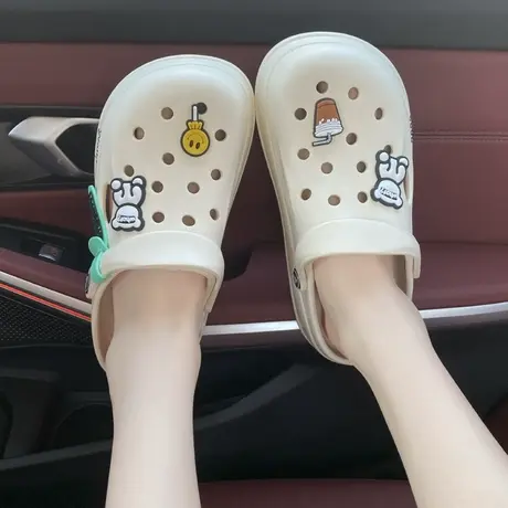 洞洞鞋女夏外穿超软厚底懒人半拖鞋2023网红包头鞋超火卡通两穿鞋图片