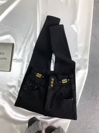 排扣金属字母牛仔小脚裤2023冬季新款显瘦百搭高腰包臀加绒铅笔裤商品大图