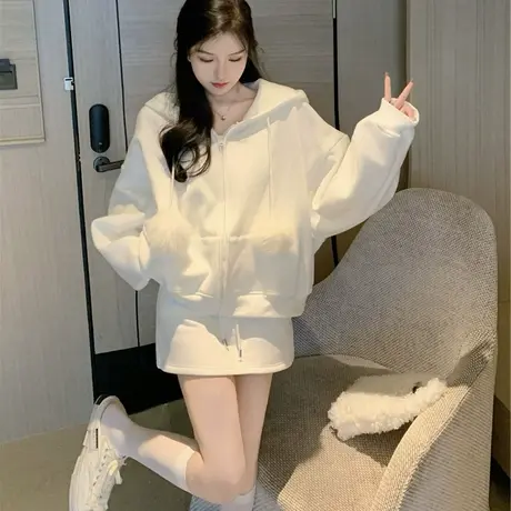 春季大码白色卫衣套装女高腰显瘦减龄遮肉半身裙两件套200斤胖mm商品大图