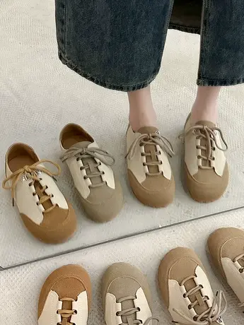 时尚拼色平底泡芙单鞋女秋季2023新款超火百搭复古轻便休闲小白鞋图片