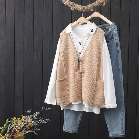 文艺复古盘扣针织马甲女士背心秋季新款外搭宽松大码V领棉线马夹商品大图