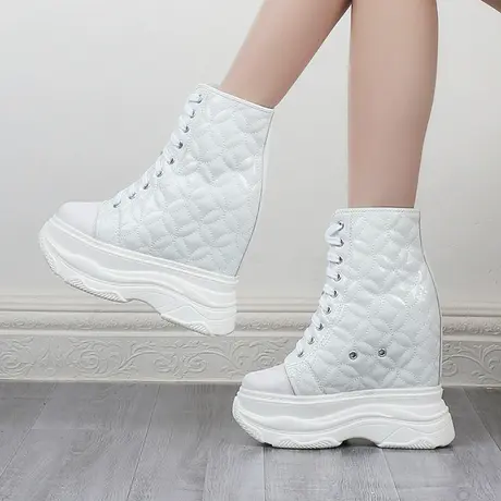 断码鞋14CM内增高老爹鞋女款显瘦高帮休闲鞋亮面皮厚底松糕马丁靴图片