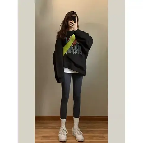 鲨鱼裤搭配的oversize潮牌无帽卫衣女2023秋冬慵懒风小众设计上衣商品大图