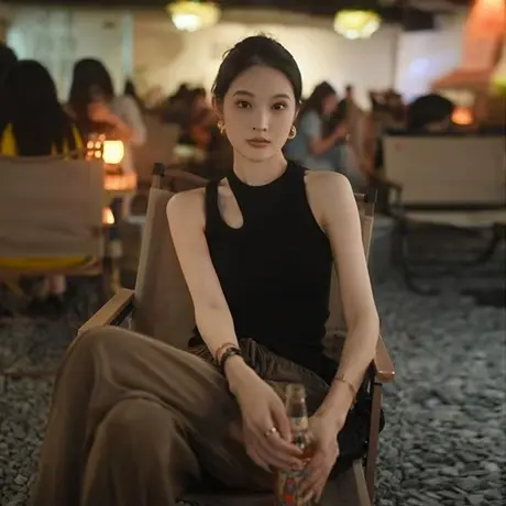 黑色吊带背心女外穿设计感美式辣妹无袖上衣性感镂空夏季2023新款图片