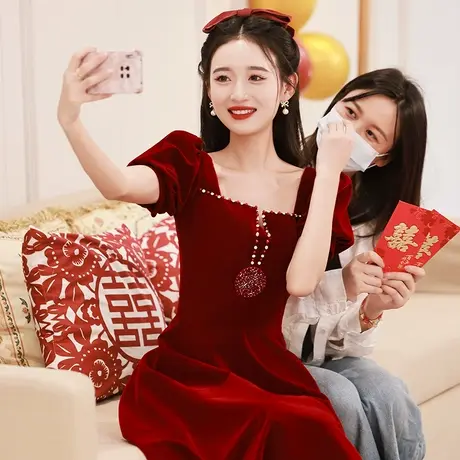 敬酒服新娘2023新款设计感法式小个子订婚礼服女夏季酒红色连衣裙商品大图